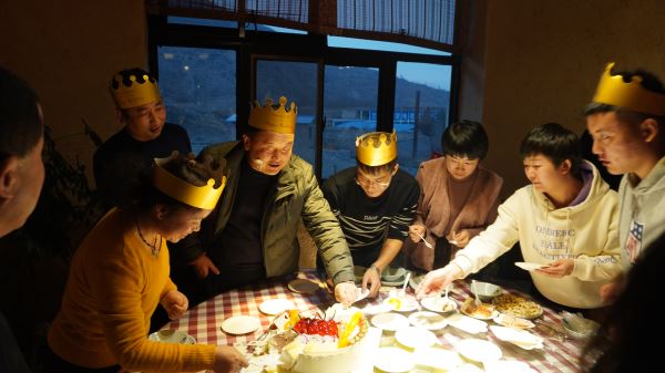 歡樂(lè)相聚 情暖冬季丨華邦信爾達(dá)第四季度員工生日會(huì)溫情舉辦